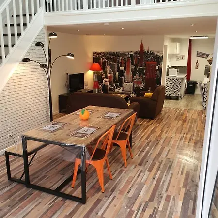 Holiday home Maison 2 Chambres, Terrasse, Proche De La N'2 *