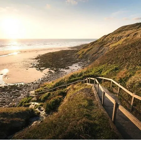 Holiday home Maison 2 Chambres, Terrasse, Proche De La N'2 *