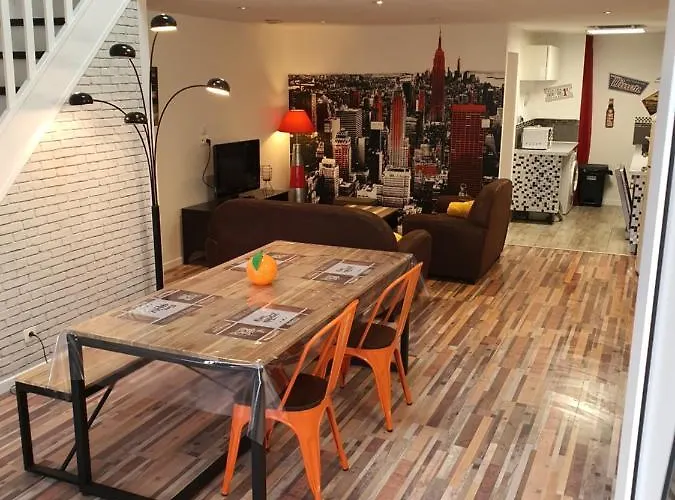 Hébergement de vacances Maison 2 Chambres, Terrasse, Proche De La N'2 *